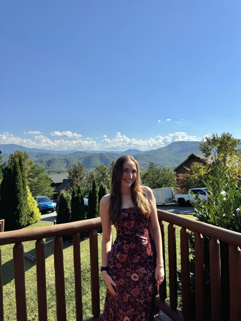 Photo of Hannah Buchanan